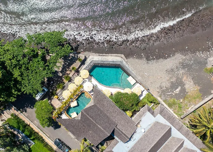 Hotel Bombora Medewi Pulukan