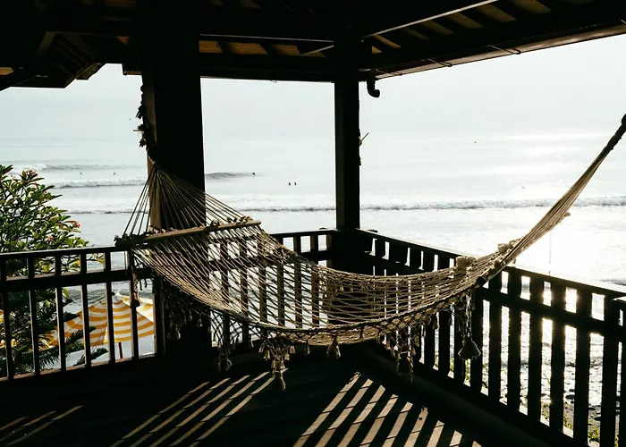 Hotel Bombora Medewi Pulukan