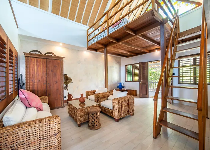 Hotel Bombora Medewi